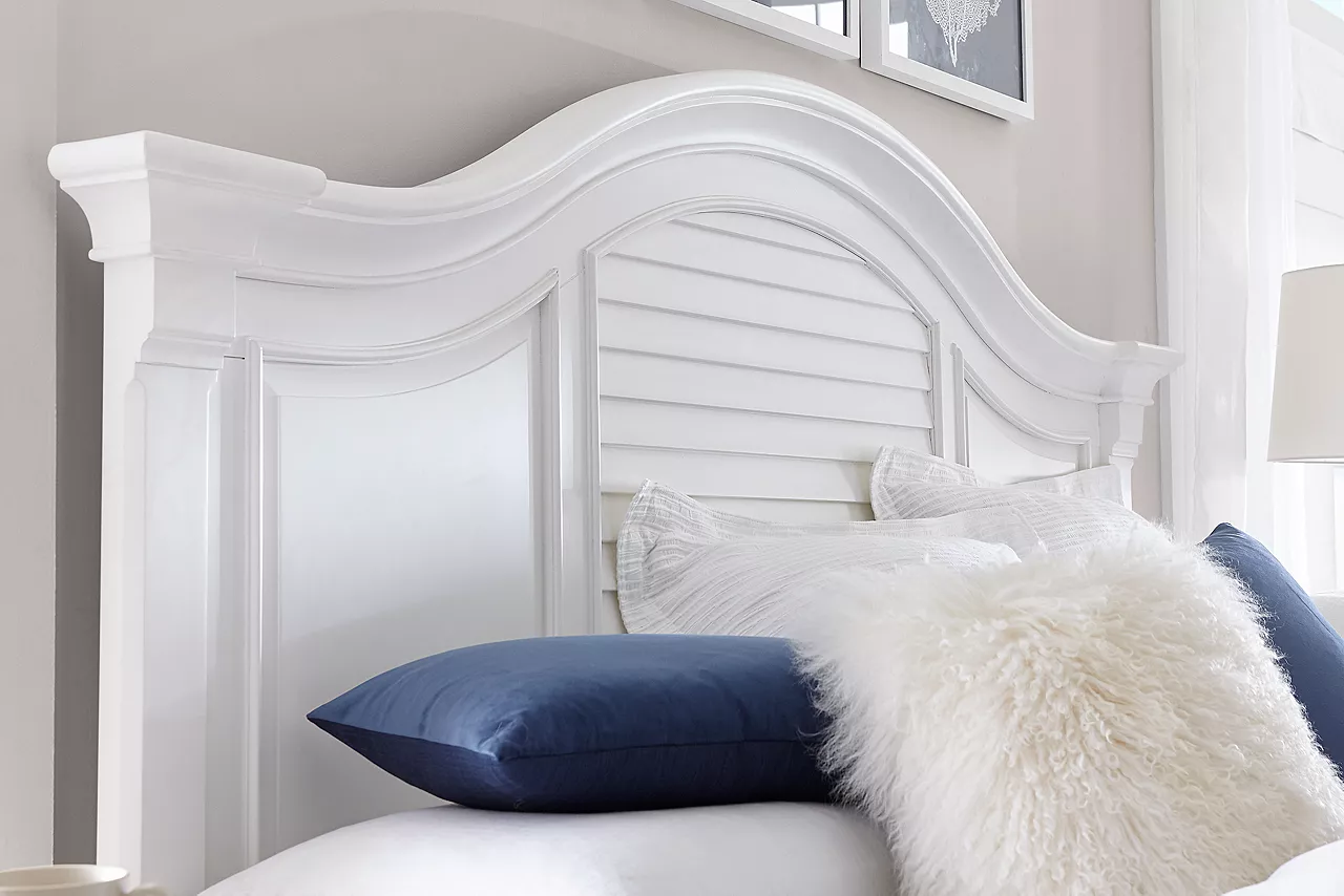 Closeup of the Coastal Retreat headboard in a room scene.